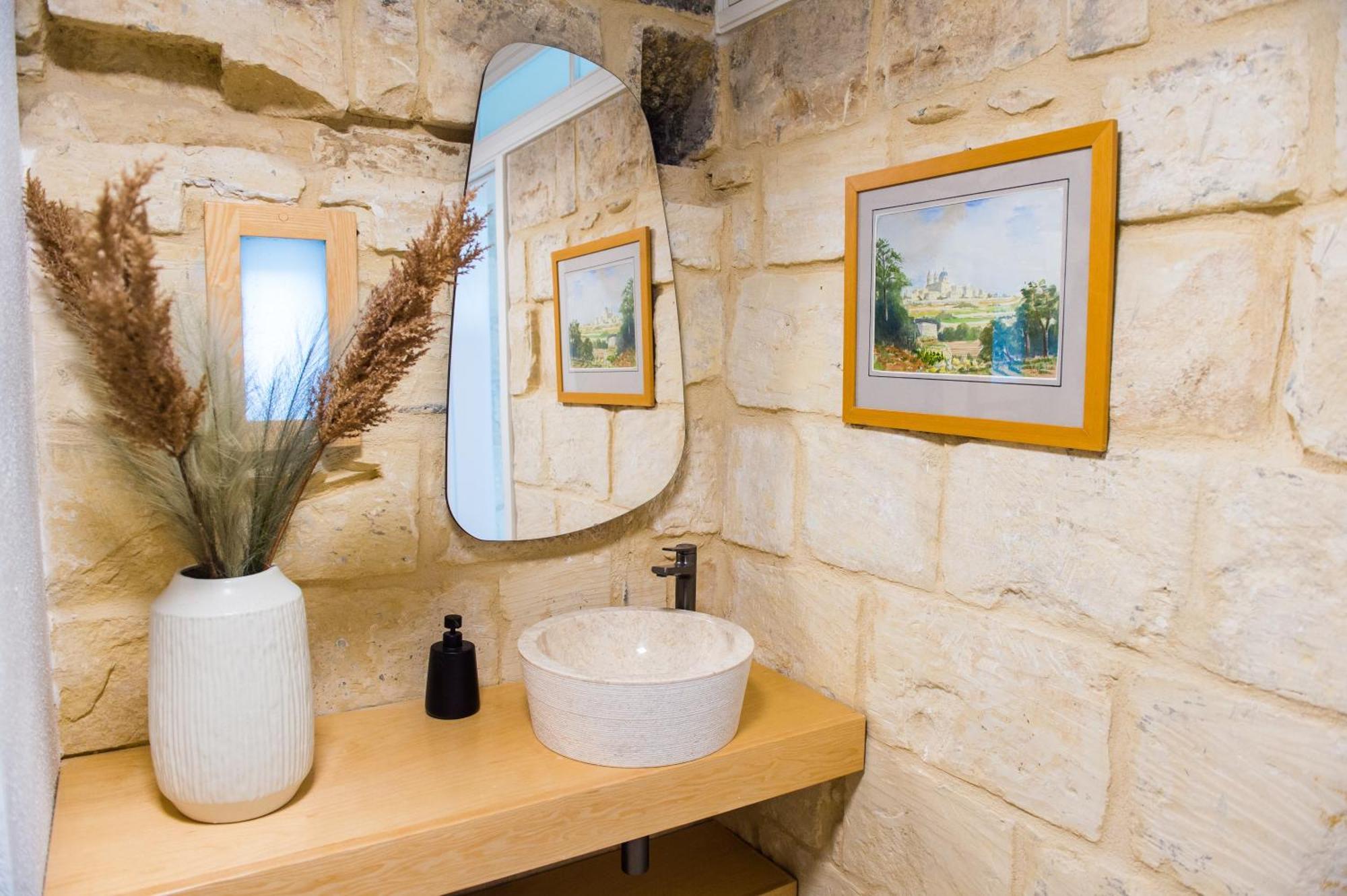 San Anton Suites Attard Exterior photo